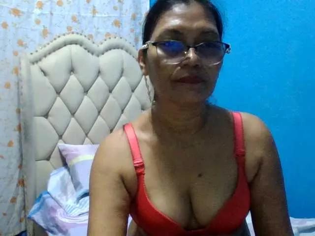 hOtGranny4u on BongaCams 