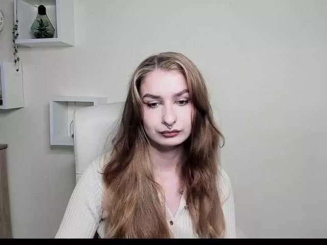 Offline HotNina19 on BongaCams