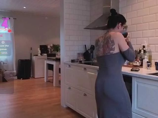 Offline hotsexygilf82 on BongaCams