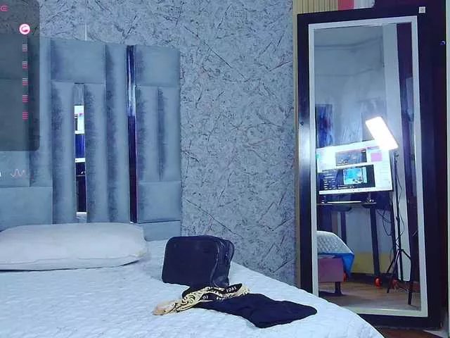 Freechat indianbeautiful on BongaCams