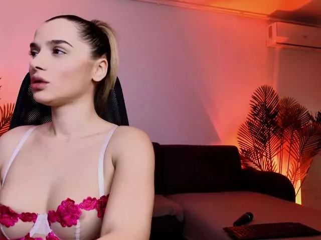 InnocenceChloe on BongaCams 