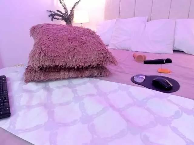 IrinaTannedd on BongaCams