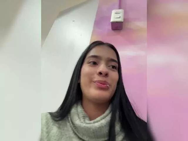 isa-queen on BongaCams 