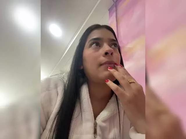 isa-queen on BongaCams 