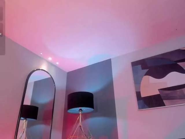 Offline IsabellaMoreau on BongaCams