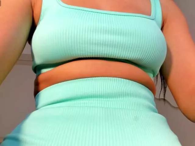 IvannaWelch on BongaCams 