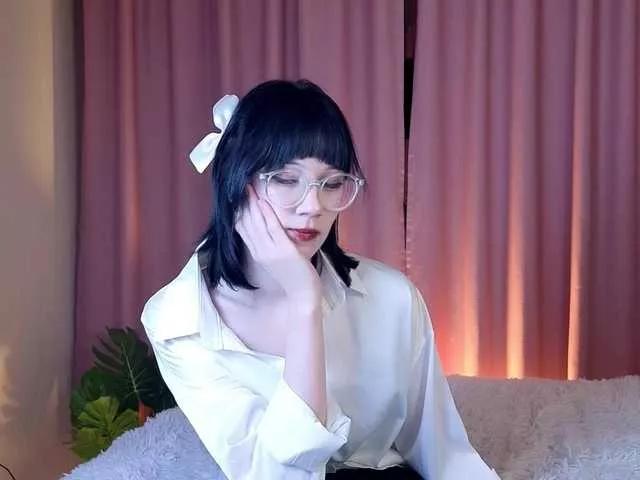 Offline iwanturcarrot on BongaCams