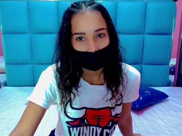 JenniferLop11 on BongaCams 