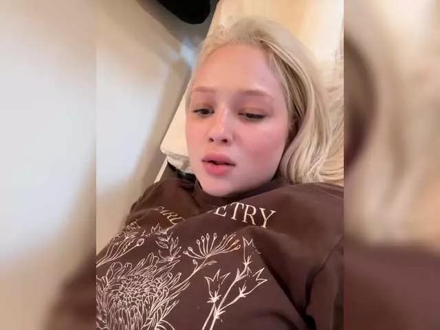 Offline JessiePornstar on BongaCams