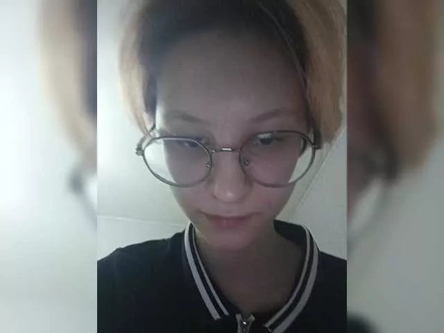 Offline jillari on BongaCams