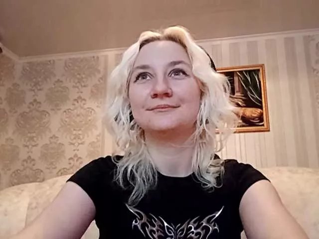 Offline JohanaMcmanaway on BongaCams