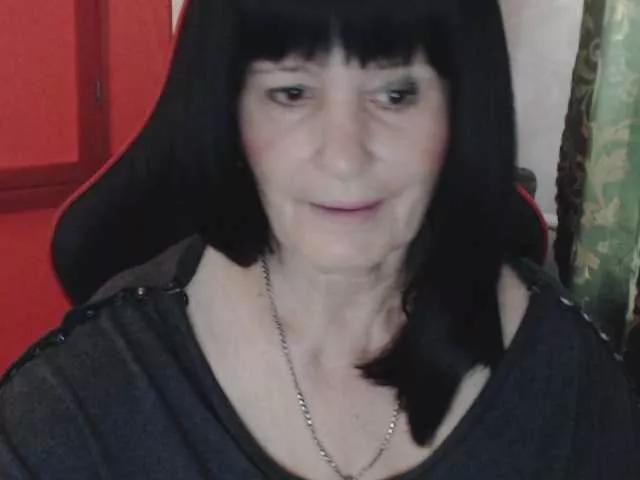 Offline KatarinaGloss on BongaCams