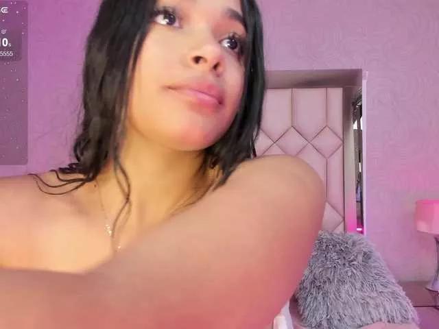 KatieAdams on BongaCams 