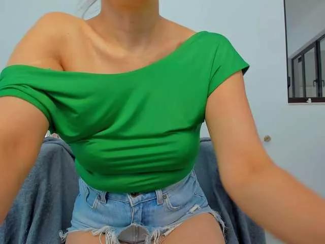 KayaKiss on BongaCams