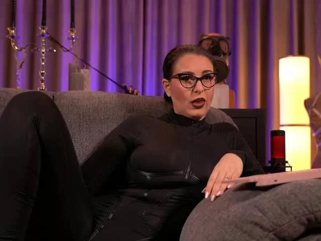 KellyKent on BongaCams 