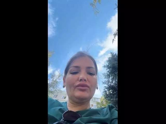 KikiMilf84 on BongaCams 
