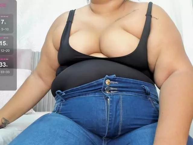 Kimiekaboom on BongaCams 