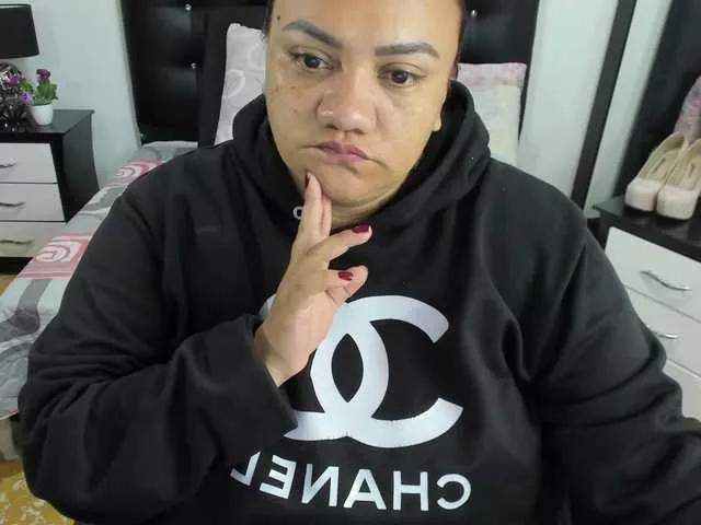 Kimistone on BongaCams 