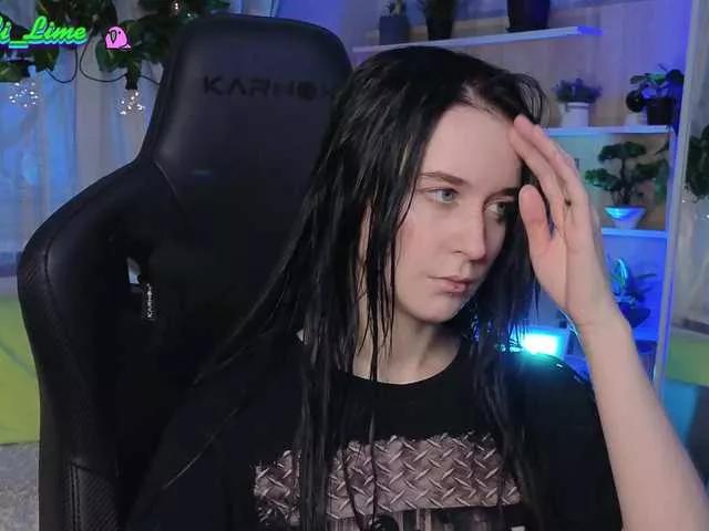 KiraLiLime on BongaCams 