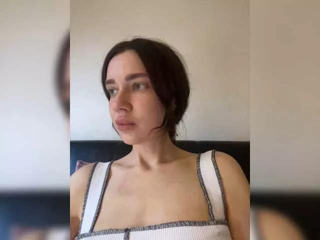 KirLove1 on BongaCams 