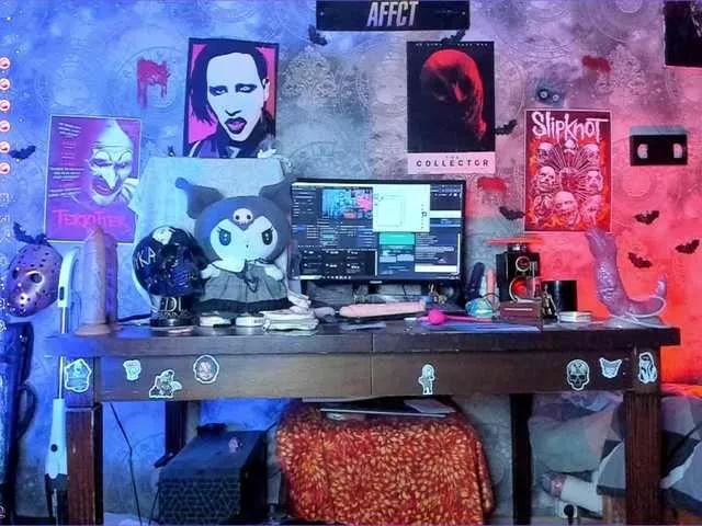 Offline Kuromi-Racer on BongaCams