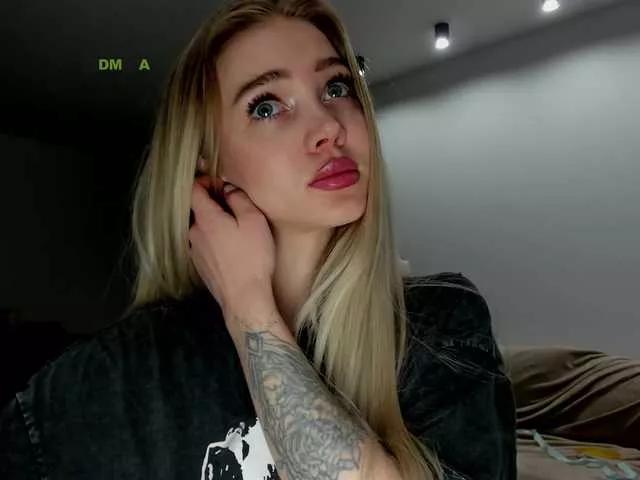 ladayy on BongaCams 