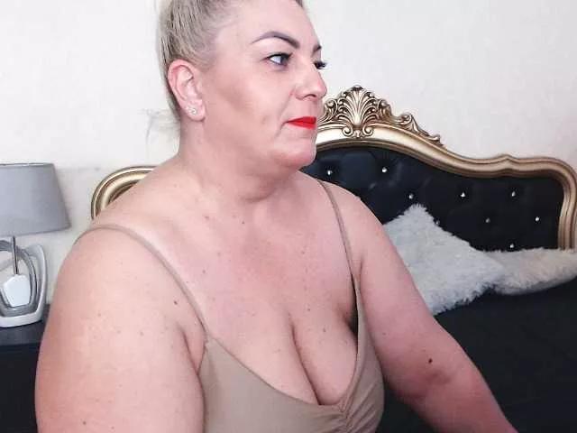 LadyMelanieBBW on BongaCams 