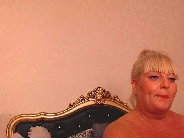 LadyMelanieBBW on BongaCams 