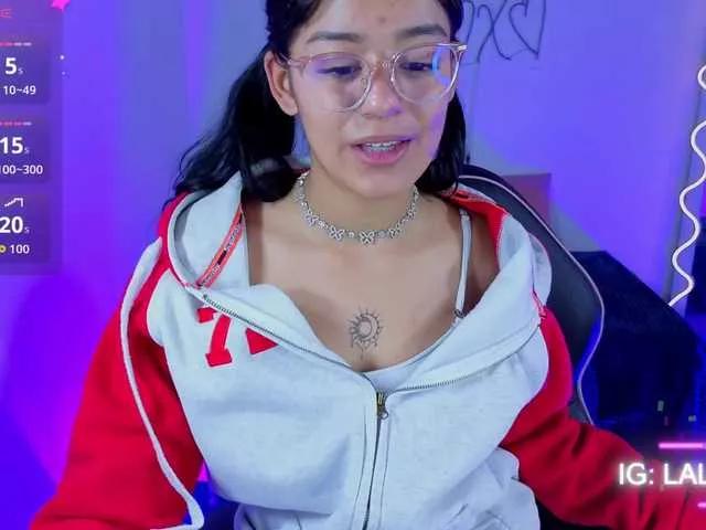 Lalalutsy-tay on BongaCams 