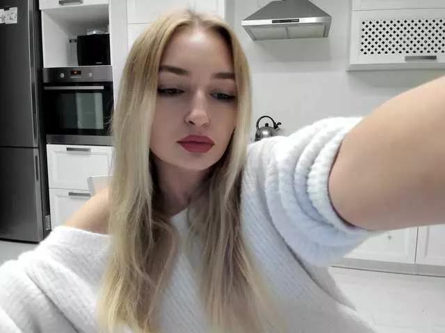 Offline Lana-Rhoades on BongaCams