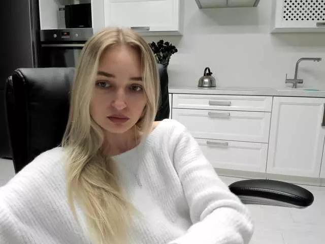 Offline Lana-Rhoades on BongaCams