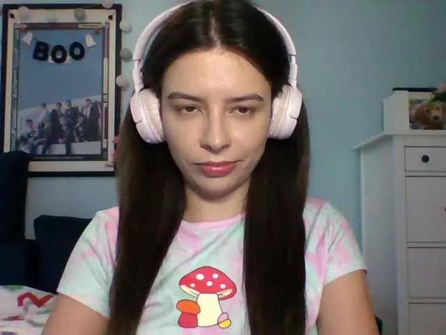 Offline Larice on BongaCams