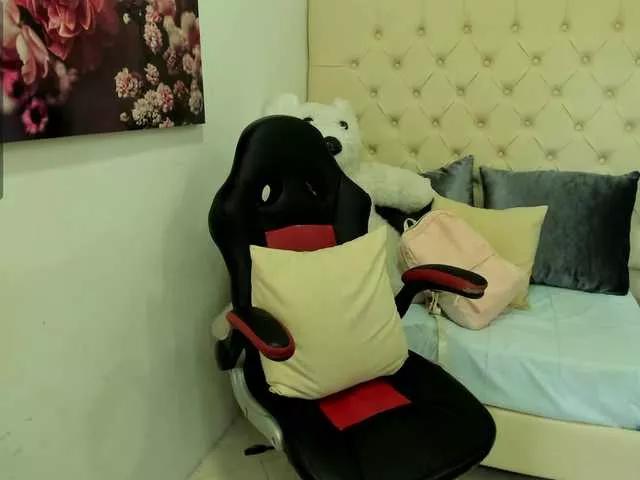 Offline larispark on BongaCams