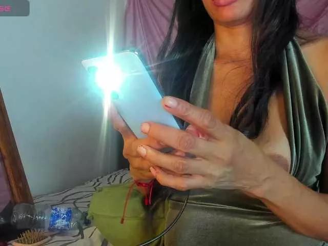 latinaStepStar on BongaCams