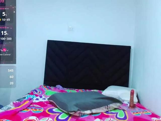 Offline latinpetite on BongaCams