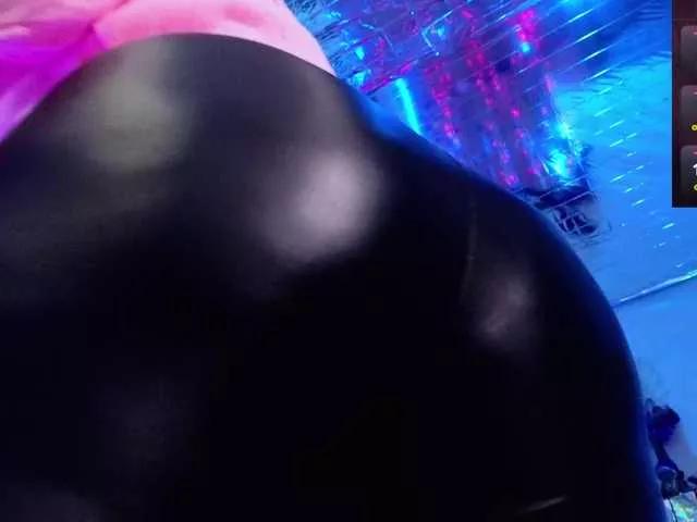 Laura-Wicked on BongaCams 