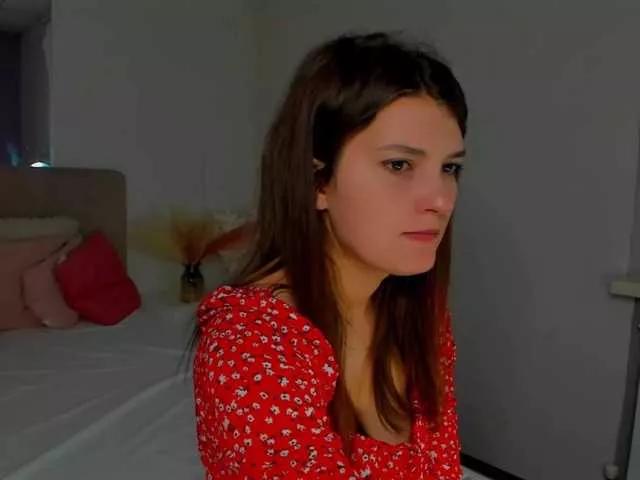 LauraLeee on BongaCams 