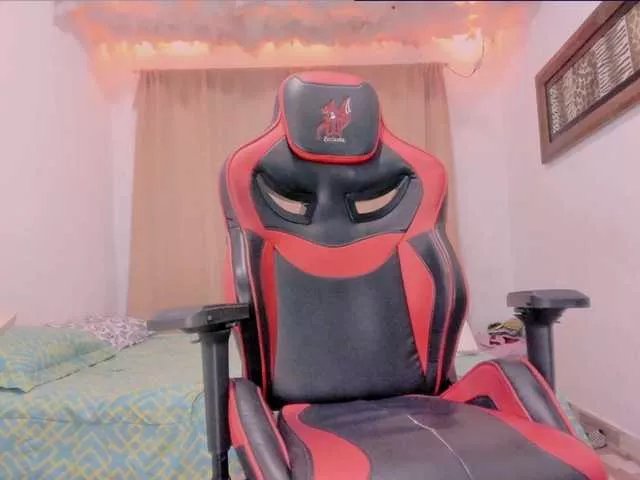 Offline LauuuG on BongaCams