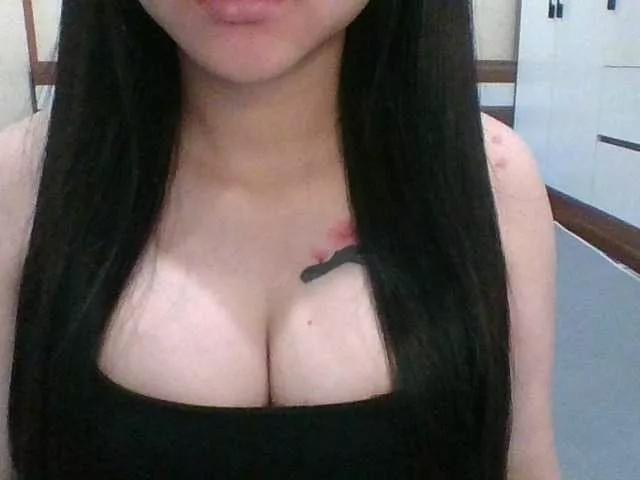 Layla99 on BongaCams