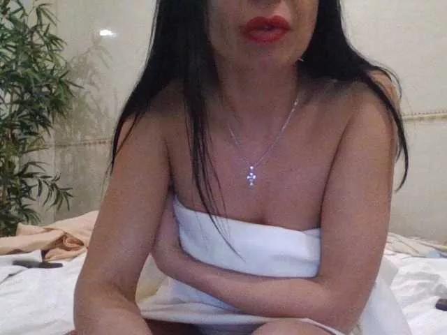 Leisan on BongaCams 