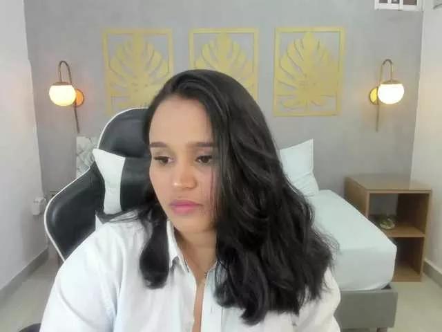 Offline lia-sexx19 on BongaCams