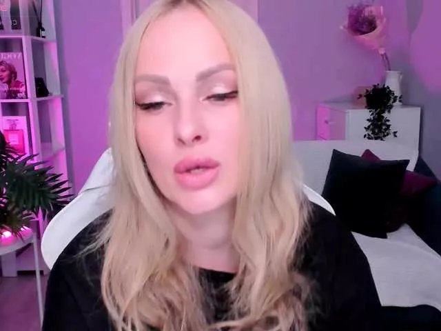 Offline LibbyNora on BongaCams