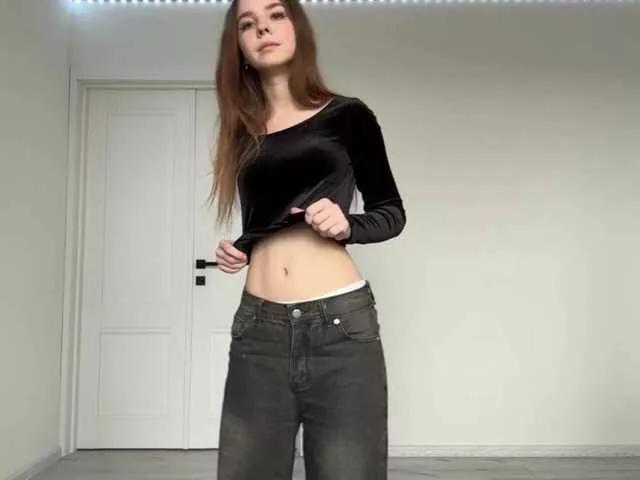 Offline Lil-RO-XO on BongaCams