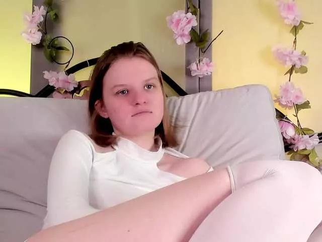 LilianSlow on BongaCams 