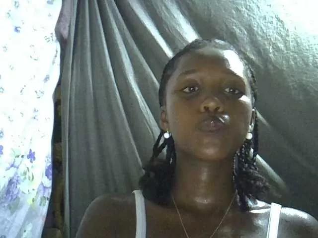 Freechat Lillteblackgirl on BongaCams