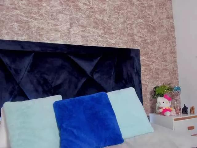 Lily-Woodz on BongaCams 