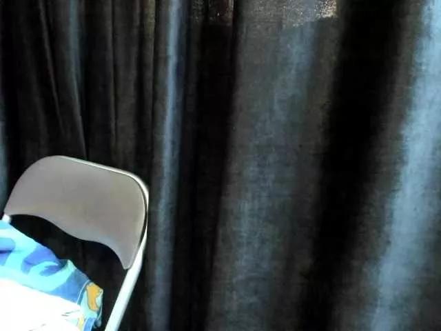 LisaDiamond on BongaCams 