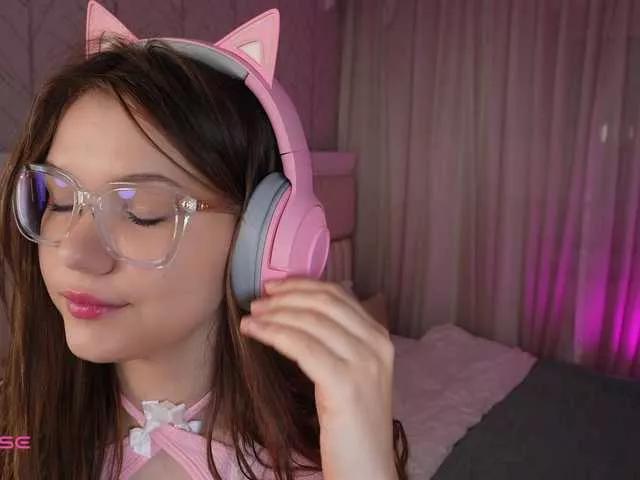 Little-Lola07 on BongaCams 