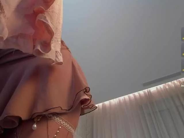 Little-Lola07 on BongaCams 