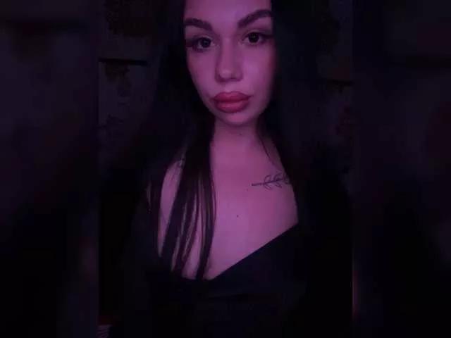 Offline Liysan11 on BongaCams
